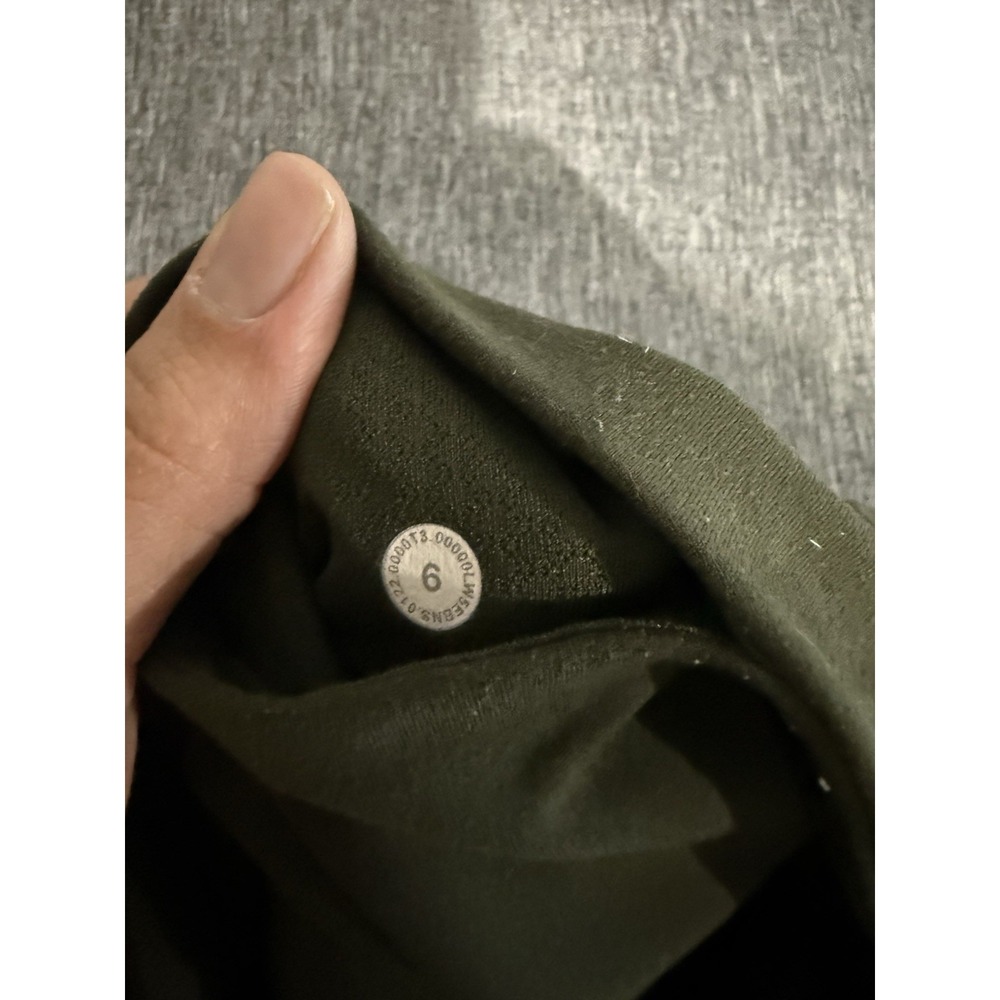 Lululemon Women's High Rise Flare Yoga Pants Olive Green Align Material Sz 6 - Picture 6 of 11